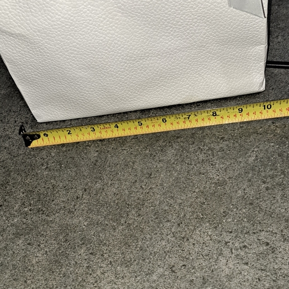 DIOR GIFT BAG - Picture 4 of 6